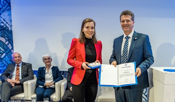 Dr Maria Lissner is awarded the “VDI Ring of Honour” from the Association of German Engineers 